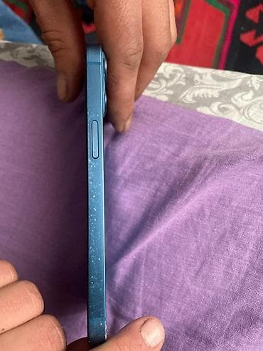 iphon xr: IPhone 13, Mavi, Face ID — 4