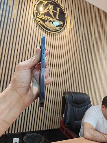 iphone 5 's: IPhone 15 Pro Max, 256 GB, Blue Titanium, Zəmanət, Simsiz şarj, Face ID — 6