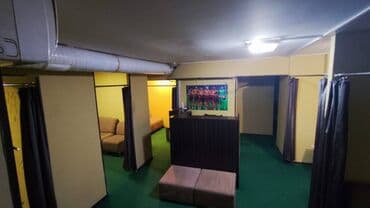 киоск в аренду: Play station club icarəyə verilir. Divanlar, stollar, havalandirma — 8