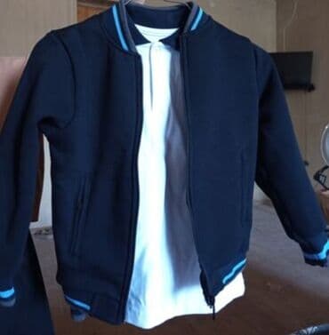 Uşaq üçün idman üslublu gödəkçə - Rəng: tünd lacivərt/qaraya yaxın -