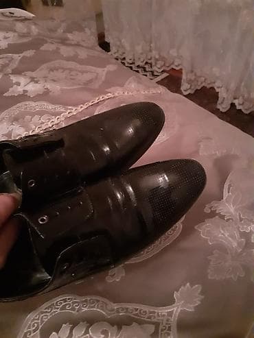 ikinci el xonca: Gencede satilir kişi klassik lakli ayaqabi Turkiye istehsalidir toydan — 3