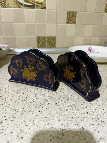 Ağır,klassık model salfetka qabı 2 eded