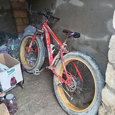 start betty 29: Fatbike tipli dağ velosipedi - Rəng: qırmızı, sarı təkər haşiyələri - — 3