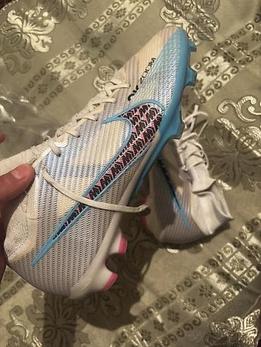 Butslar Nike, Ölçü: 44, İşlənmiş