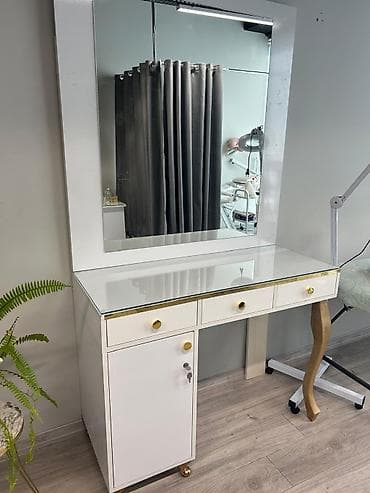 Salon güzgüsü əla vəziyyətdə 100 manat. Sumqayıt (6535) KİFA75 lalafo.az -da Salon güzgüsü əla vəziyyətdə 100 manat. Sumqayıt (6535) KİFA75
