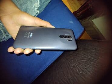 xiaomi mi 9 t: Redmi smartfon - Model xətti: Redmi (arka qapaqda loqo və CE — 2