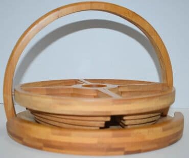 деревянная спальня: Qulplu meyvələr üçün, əl istehsalı taxta qatlanan səbət. менажница — 2