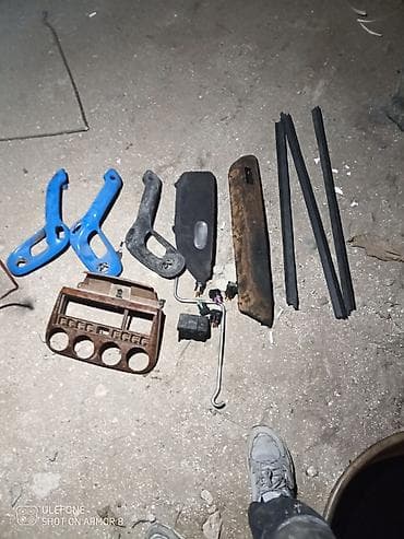 disklerin kreditle satisi: Məhsul: Universal bagaj üçün qoruyucu rezin və xalça komplekti — 8