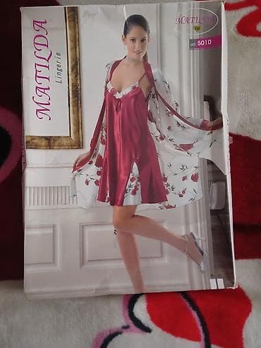 Tezedi karapkkadadi ama icdeki mavi guldu ipekdi lalafo.az -da Tezedi karapkkadadi ama icdeki mavi guldu ipekdi