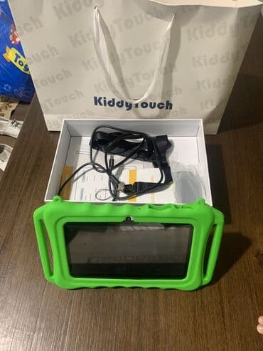 grafik tablet: KiddyTouch uşaq planşeti Xüsusiyyətlər: - Yaşıl rəngdə qalın silikon — 2