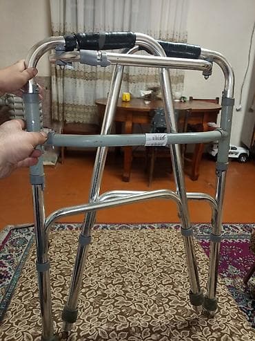 Alüminium gəzinti çərçivəsi (walker) - Material: yüngül və davamlı — 1