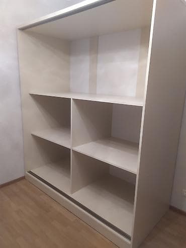 Düz dolab, Yataq otağı üçün, Eyvan üçün, Kupe, 2 qapılı