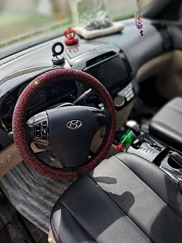 kreditle teker satışı: Hyundai Elantra sedan - Kuzov: 4 qapılı sedan, tünd bənövşəyi rəng - — 4
