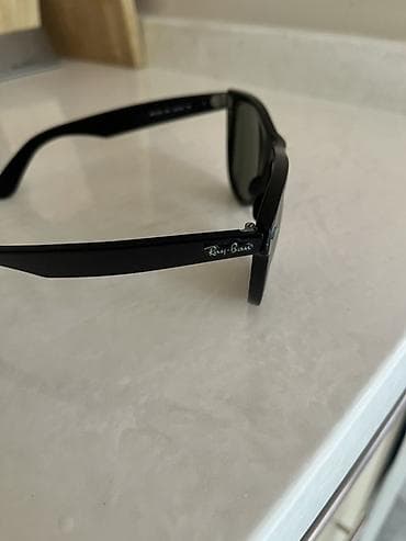 aksesuar instagram: Ray-Ban Wayfarer gün eynəyi - Model: Ray‑Ban Wayfarer (klassik — 2