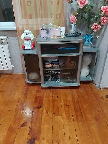 ref: İşlənmiş, Düz TV altlığı, Polkalı, Laminat — 2