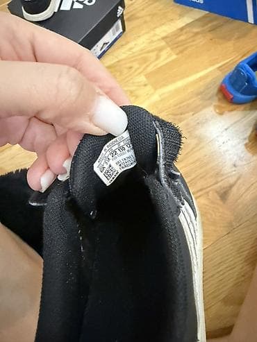 Rəng - Qara Krossovkalar, Adidas, Ölçü: 22, Uniseks — 4