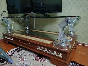 İşlənmiş, Düz TV altlığı, Polkalı, Şüşəli — 1