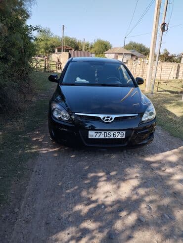 disklər r14: Hyundai i30 hatchback - Korpus: 5 qapılı hatchback, qara rəng - — 2