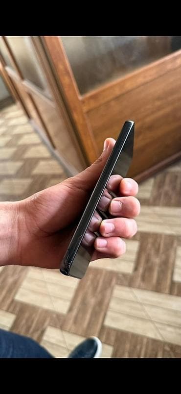 Mətbəx texnikası: Samsung Galaxy S22, rəng - Qara, Simsiz şarj — 3