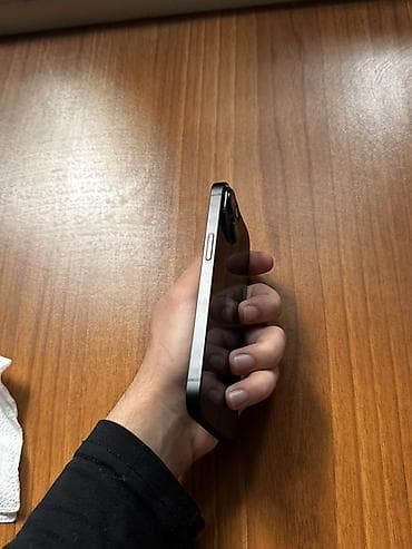 iphone 17 pro max qiyməti: IPhone 14, Qara — 4