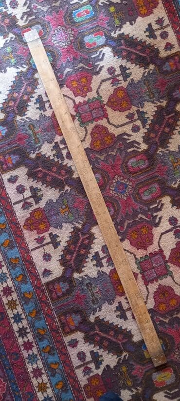 Metrə (arşın) parça metrəsi SSRİ dövrünə aiddir. Taqanroqda istehsal lalafo.az -da Metrə (arşın) parça metrəsi SSRİ dövrünə aiddir. Taqanroqda istehsal