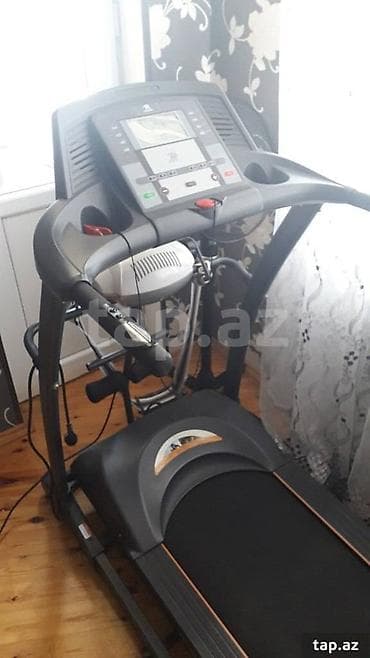 Lüğətlər: Burda yazilan qiymet şerti qiymetdir ve mehsulun novune çekigöturme — 1