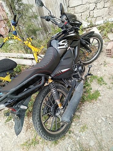 Motosiklet: CHAMP markalı, şəhər və yüngül ofroud üçün praktik model