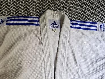 nisan xonca: Adidas cüdo geyimi dəst Çox az istifadə olunub. - Rəsmi IJF — 1