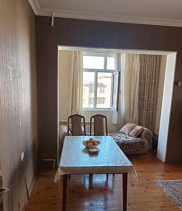 Комнаты: Bəy otaq yoldaşı axtarılır. 2 otaqlı evdir, hər otaqda 2 nəfər — 2
