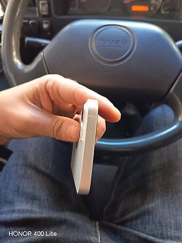 iphone 4 s: IPhone 13, 128 GB — 5