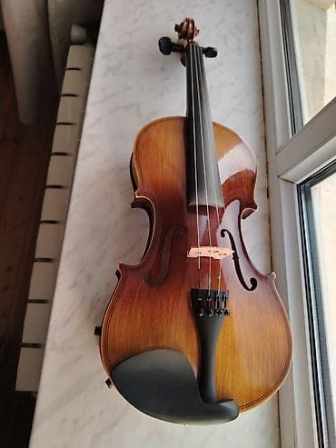 Yaylı alətlər: Məhsul: Klassik skripka (4/4 tam ölçü) Xüsusiyyətlər: - Korpus — 1