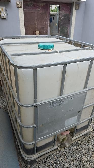 1000 litrlik IBC konteyner (kub çən) - Həcm: təxminən 1000 l - lalafo.az -da 1000 litrlik IBC konteyner (kub çən) - Həcm: təxminən 1000 l -