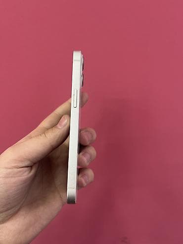 corn telefon: IPhone 13, 128 GB — 5