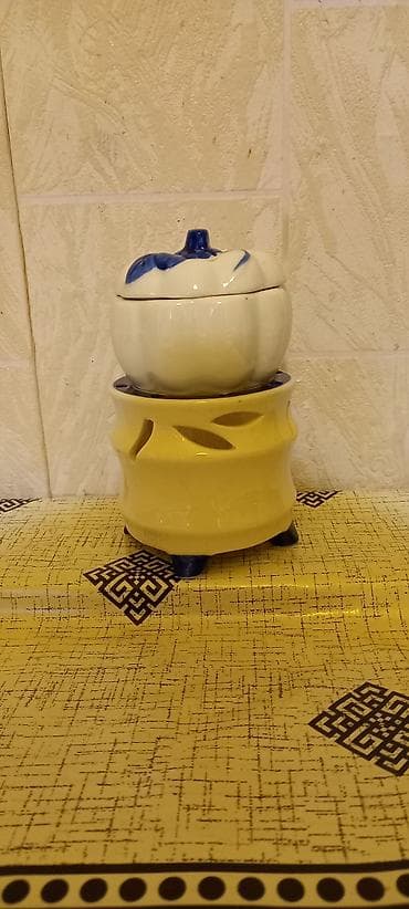 Süfrə qab-qacaqı: Mətbəx qabları dəsti – keramika və şüşə Tərkib: - Keramika çaydan — 6