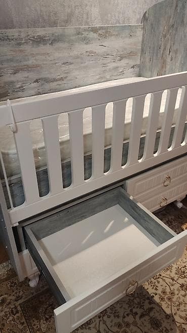 usaq dolablari: Oğlan və qız üçün, Yeni, Dördbucaq, Beşik, Dəstsiz, Matras ilə, Yellənmə mexanizm ilə — 3