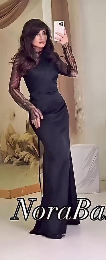 Qara uzun ziyafət geyimi - Klassik qara rəngdə, bədənə oturan siluet — 1