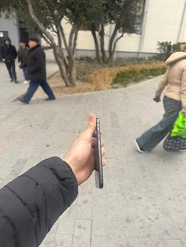 Avtoelektronika: IPhone 11, 64 GB, Qara — 2