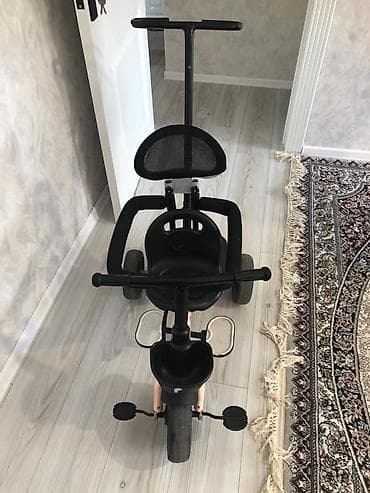 Uşaq üçtəkərli velosipedi – itələmə tutacağı və təhlükəsizlik kəməri
