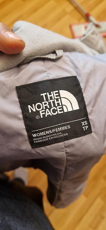 the nort face: The North Face qadın şişmə gödəkçə - Rəng: açıq boz - Ölçü: XS — 3