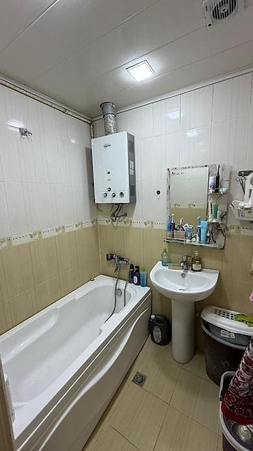 Mənzillərin satışı: 8 noyabr ərazisi . Bakı şəhərində geniş mənzərəli mənzil - Yüksək — 7