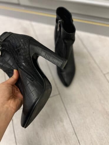 nabuk sapaskiler: 400 azn alinib bred deri sopagi cemi birdefe geyinilib — 1