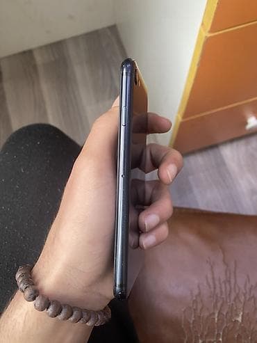 iphone telfonlar: IPhone SE 2020, 128 GB, Qara, Face ID — 4