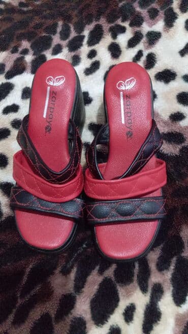 Угги: Размер: 36, цвет - Красный, Новый — 1