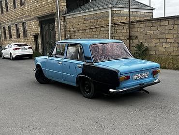 raf 4: VAZ/Lada klassik sedan təqdim olunur. Avtomobil 4 qapılı kuzova — 3