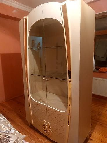 ayakkabi dolabi: Şüşə vitrin dolabı - Klassik-modern dizayn: Yumru kənarlı fasad — 2