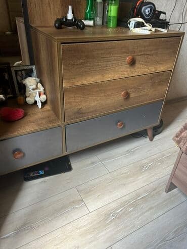 soyunma otağı: İşlənmiş, Güzgülü — 2