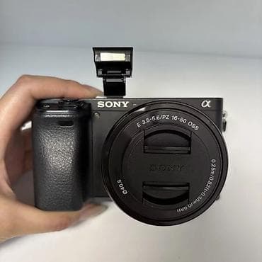 Sony Alpha seriyası güzgüsüz fotoaparat + E PZ 16–50mm f/3.5–5.6 OSS lalafo.az -da Sony Alpha seriyası güzgüsüz fotoaparat + E PZ 16–50mm f/3.5–5.6 OSS