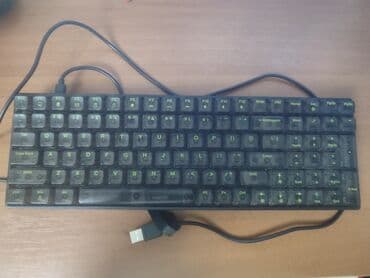 Kompakt ölçülü mexaniki USB klaviatura - Tam ölçülü düymə sıraları