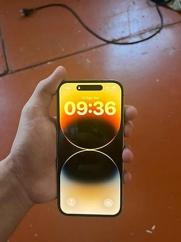 ipad pro m2 chip: IPhone 14 Pro, Qızılı, Face ID — 3