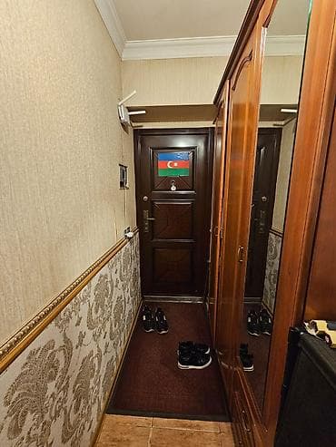 mikrorayonda satilan evler: Binəqədi rayonu Biləcəri qəsəbəsi Avtovaqzal metrosuna 2dəqiqəlik — 3